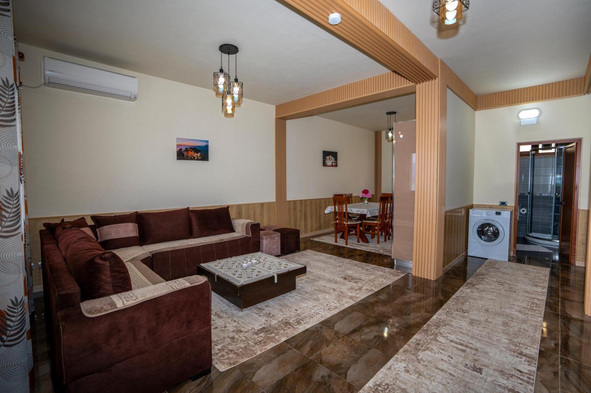 Xhuli Guesthouse Shkodër Esterno foto